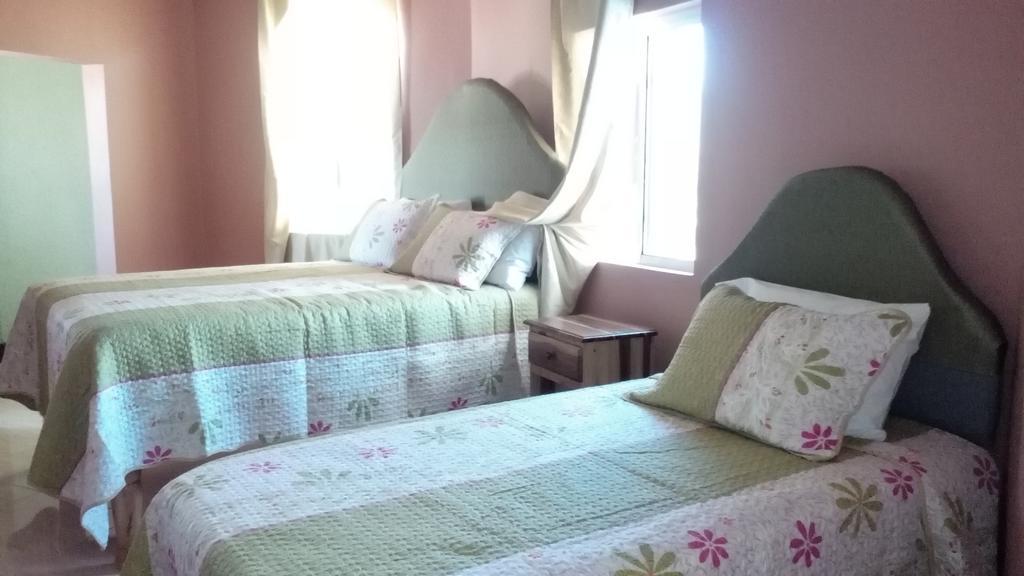 Hotel Tropik Leadonna Montego Bay Szoba fotó