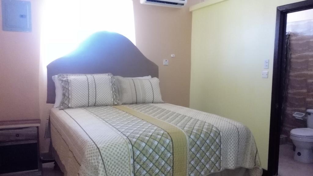 Hotel Tropik Leadonna Montego Bay Kültér fotó