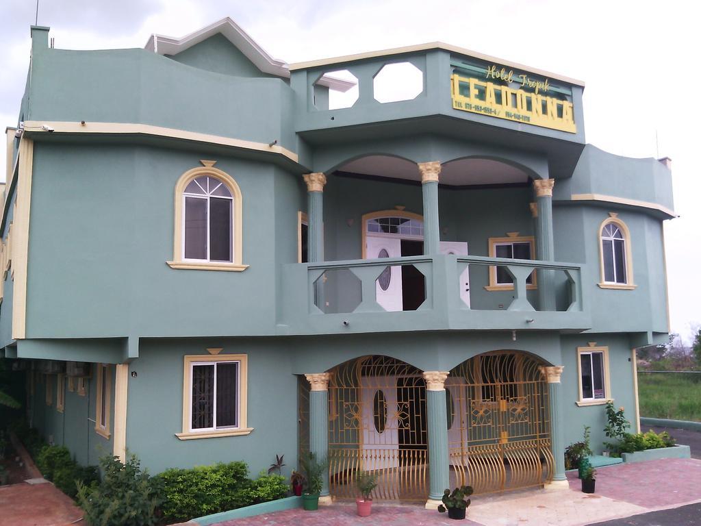 Hotel Tropik Leadonna Montego Bay Kültér fotó