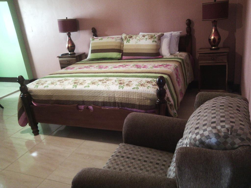 Hotel Tropik Leadonna Montego Bay Szoba fotó