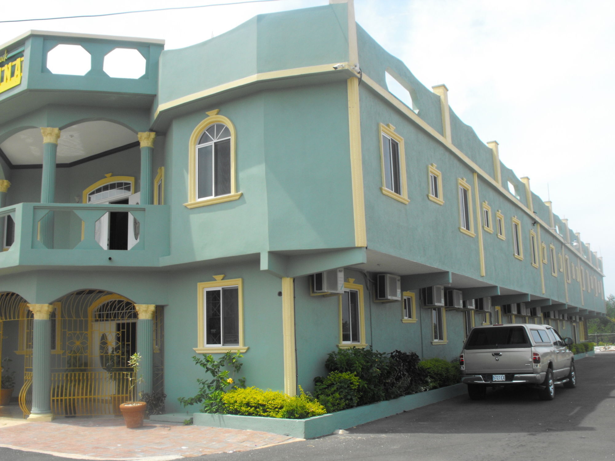 Hotel Tropik Leadonna Montego Bay Kültér fotó